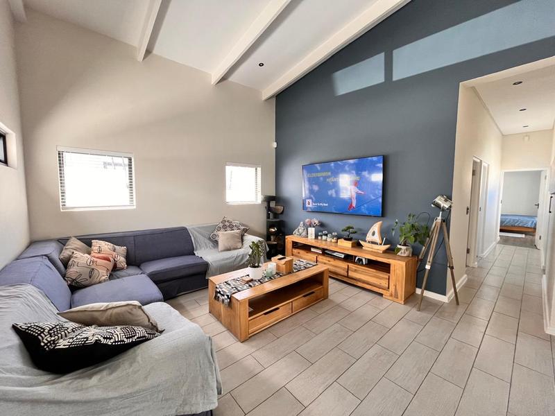 2 Bedroom Property for Sale in Sandown Western Cape